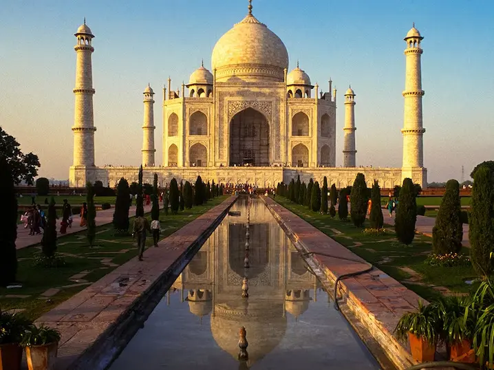 Delhi To Agra